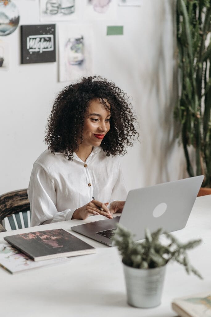 woman learning french online