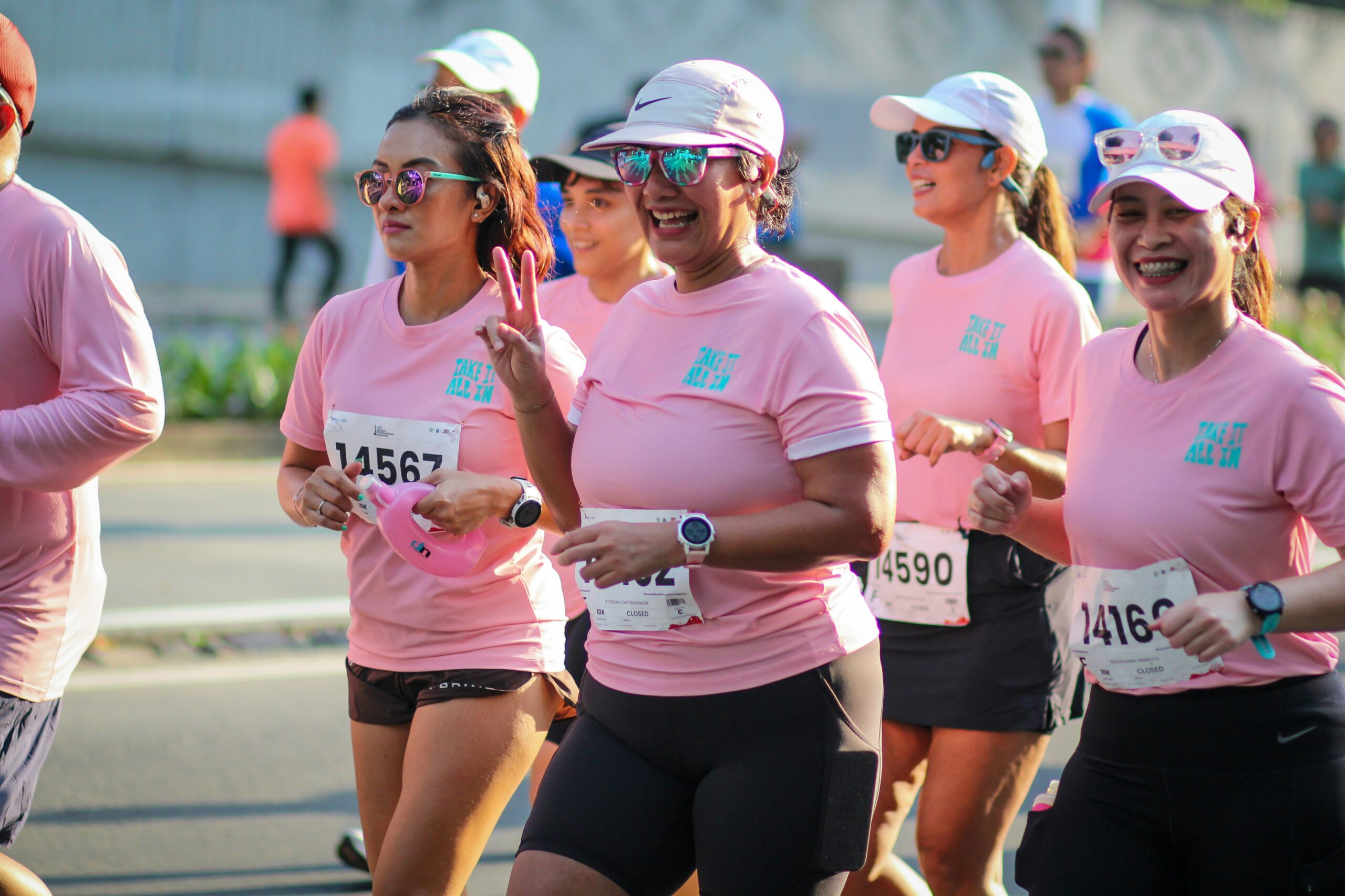 Interactive Scenes 2 La course rose à Bordeaux (The pink run in Bordeaux)
